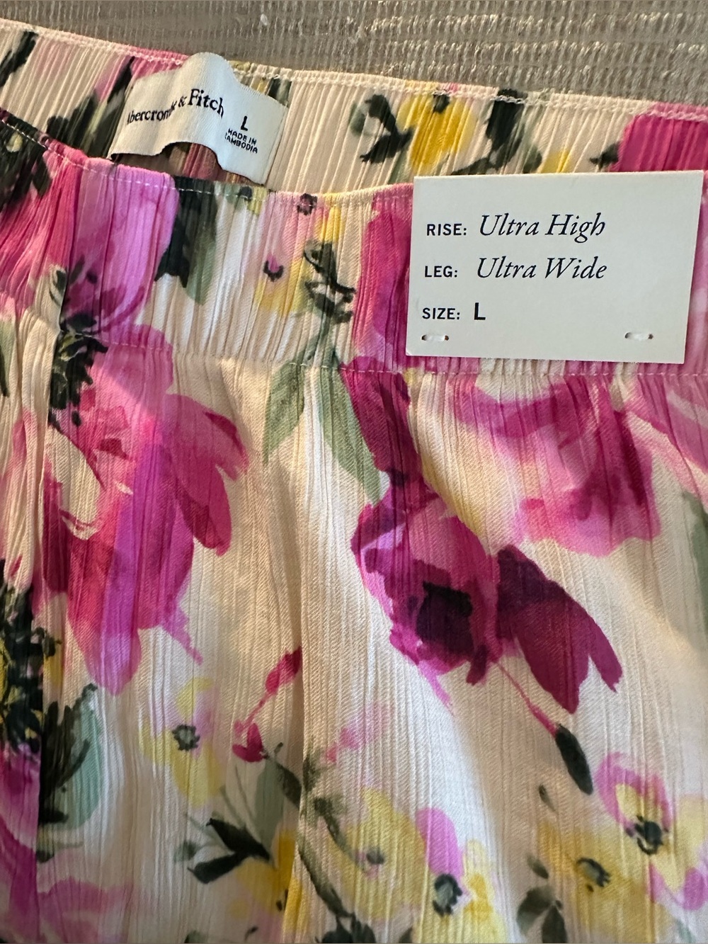 Abercrombie & Fitch crinkle wide leg pants in pink floral print NWT - Picture 4 of 8